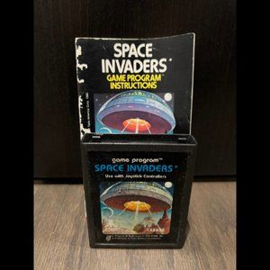 Space Invaders (Atari 2600) Vintage Game Cartridge & Instruction Booklet